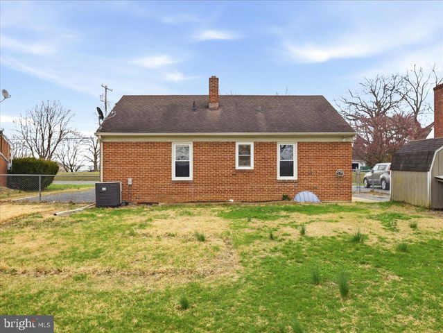 1241 S MAIN ST, Chambersburg, PA 17201