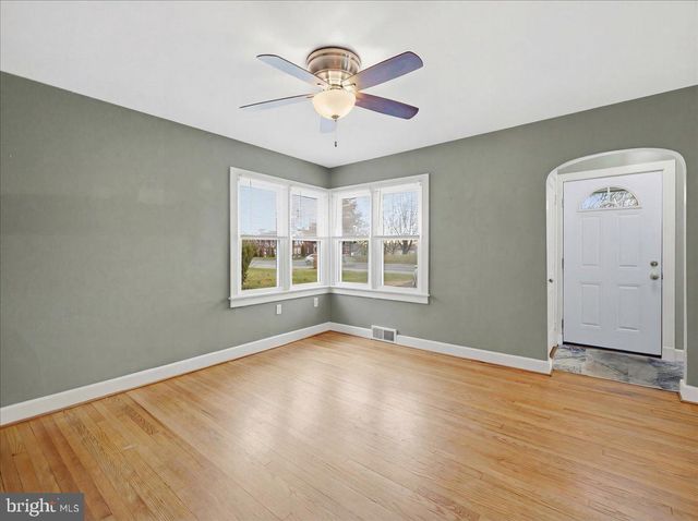 1241 S MAIN ST, Chambersburg, PA 17201