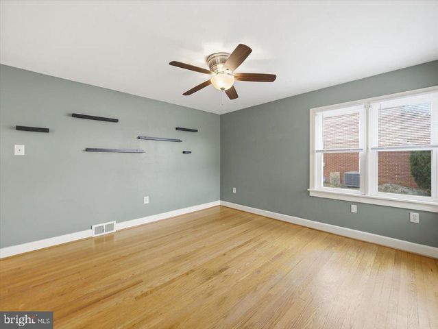 1241 S MAIN ST, Chambersburg, PA 17201
