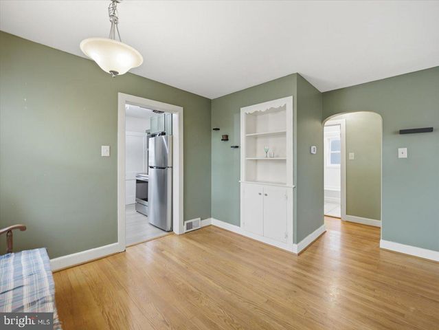 1241 S MAIN ST, Chambersburg, PA 17201