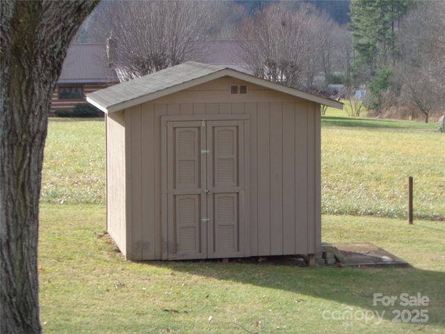 230 Leisure Lane, Waynesville, NC 28786