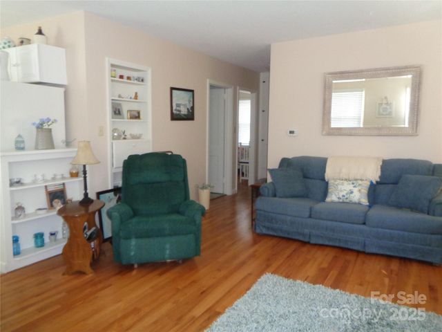 230 Leisure Lane, Waynesville, NC 28786