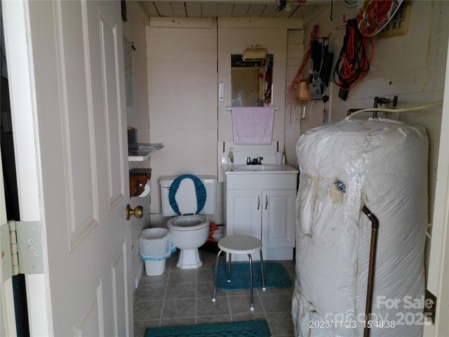 230 Leisure Lane, Waynesville, NC 28786