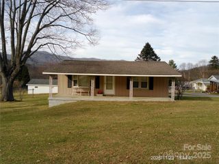 230 Leisure Lane, Waynesville, NC 28786