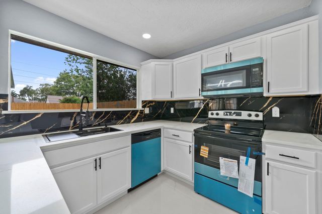 8403 Swan Meadow Lane, Humble, TX 77338