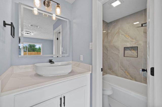 8403 Swan Meadow Lane, Humble, TX 77338