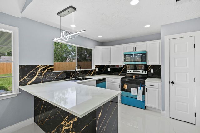 8403 Swan Meadow Lane, Humble, TX 77338