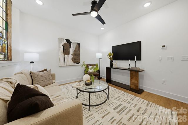 201 Grandin Road 13, Charlotte, NC 28208