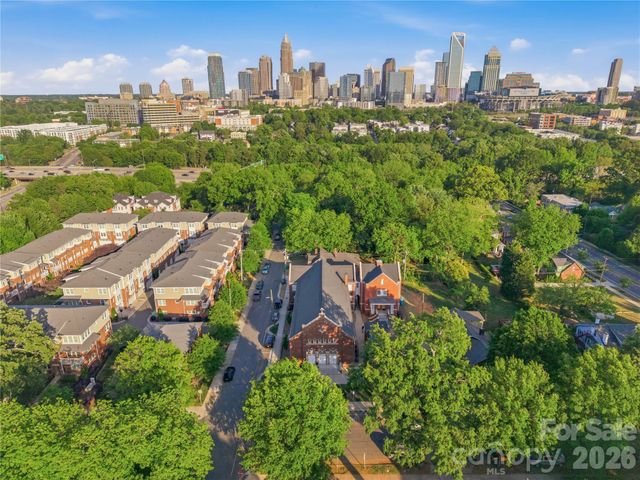 201 Grandin Road 13, Charlotte, NC 28208