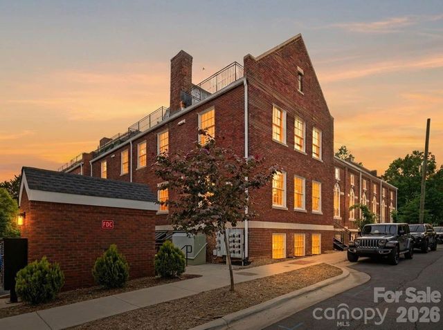 201 Grandin Road 13, Charlotte, NC 28208
