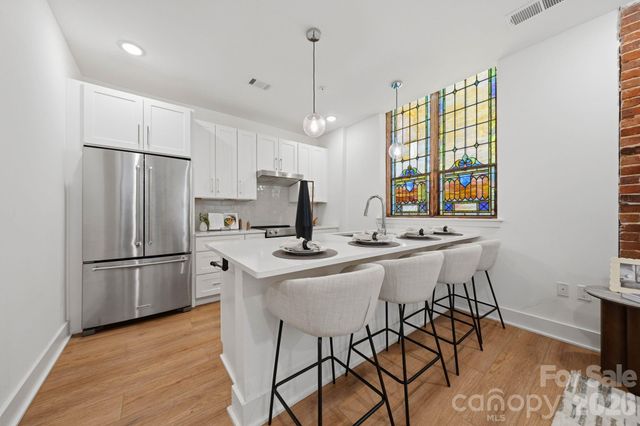 201 Grandin Road 13, Charlotte, NC 28208