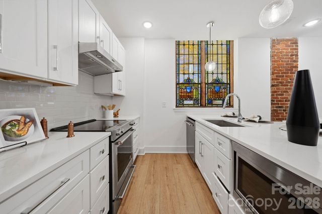201 Grandin Road 13, Charlotte, NC 28208