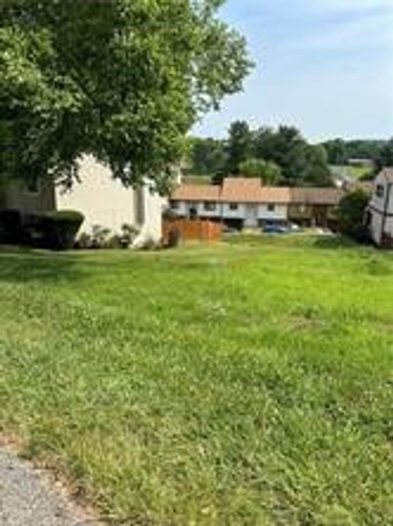 0 Sassafra, N Franklin Twp, PA 15301