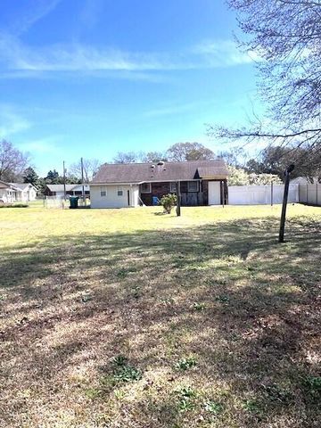 4145 Lemacks Street, Dalzell, SC 29040