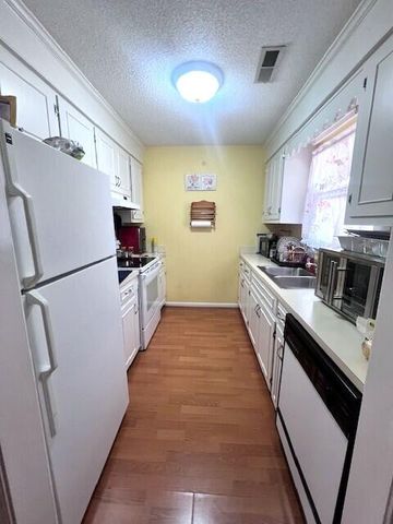 4145 Lemacks Street, Dalzell, SC 29040