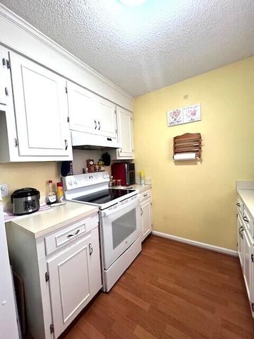 4145 Lemacks Street, Dalzell, SC 29040