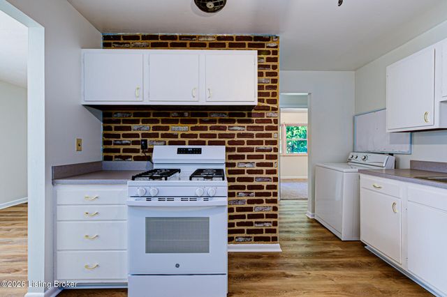3521 Terrier Ln, Louisville, KY 40218