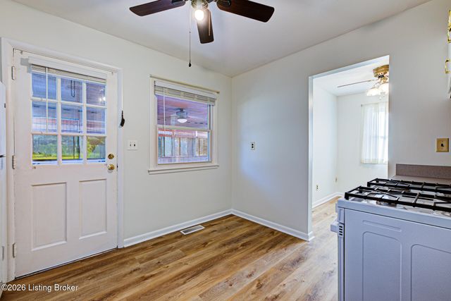 3521 Terrier Ln, Louisville, KY 40218