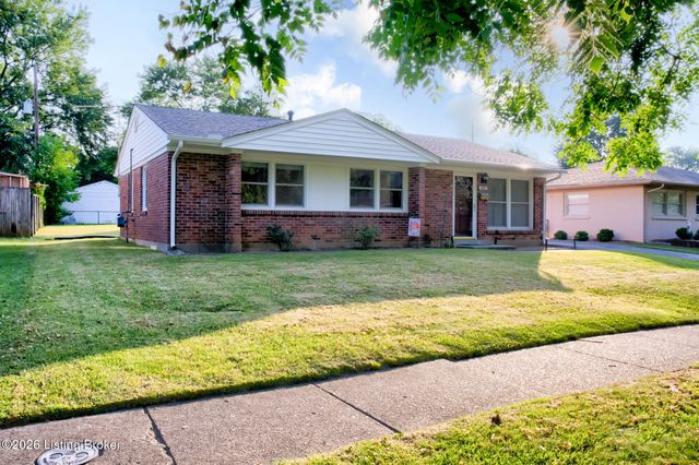 3521 Terrier Ln, Louisville, KY 40218