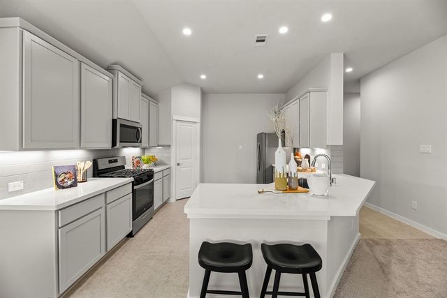 104 Dina Lane, Montgomery, TX 77356