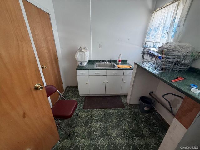 452 S 7th Avenue, Mount Vernon, NY 10550