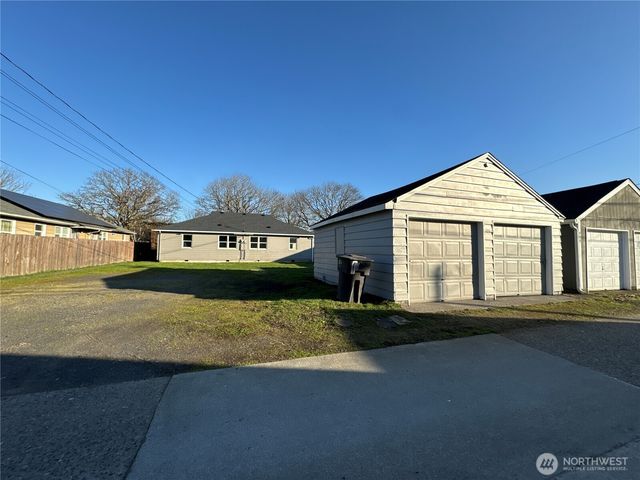 961 - 963 17th Avenue, Longview, WA 98632