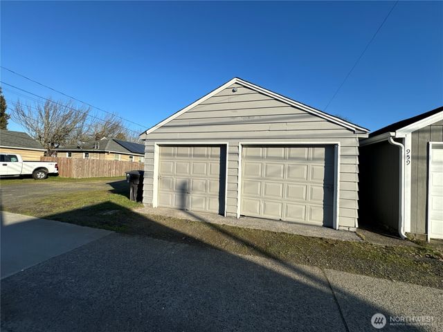 961 - 963 17th Avenue, Longview, WA 98632