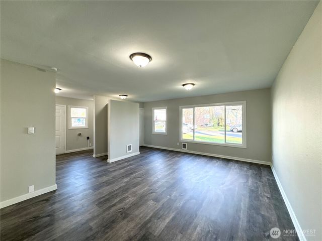 961 - 963 17th Avenue, Longview, WA 98632