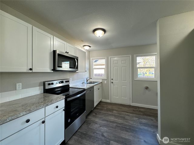 961 - 963 17th Avenue, Longview, WA 98632