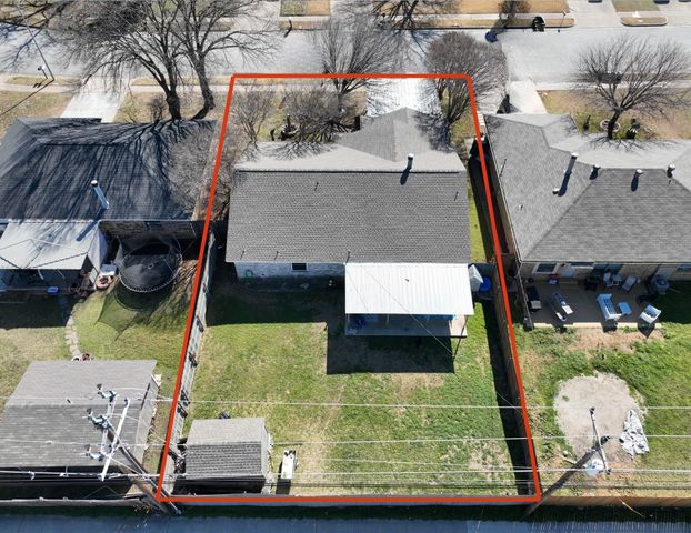 1324 N Creek Drive, Saginaw, TX 76179