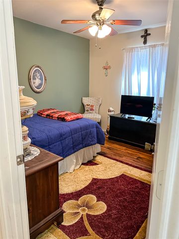 1324 N Creek Drive, Saginaw, TX 76179