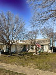 1324 N Creek Drive, Saginaw, TX 76179