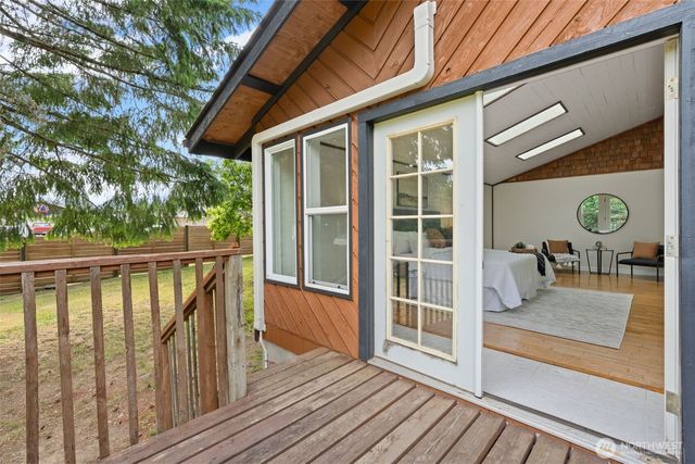 31 SE Campfire Court, Shelton, WA 98584