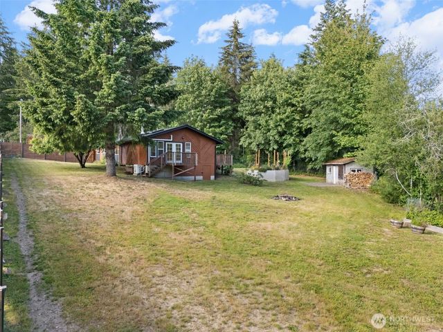31 SE Campfire Court, Shelton, WA 98584