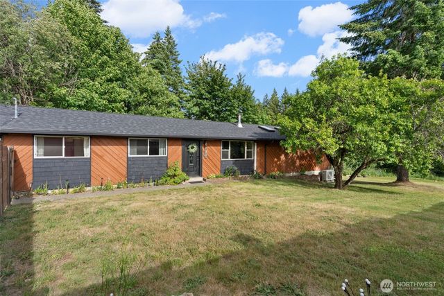 31 SE Campfire Court, Shelton, WA 98584