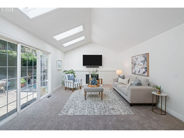11 EL GRECO St, Lake Oswego, OR 97035