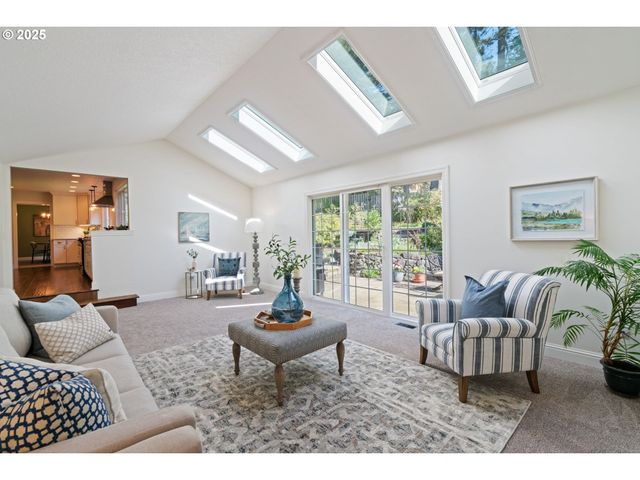 11 EL GRECO St, Lake Oswego, OR 97035