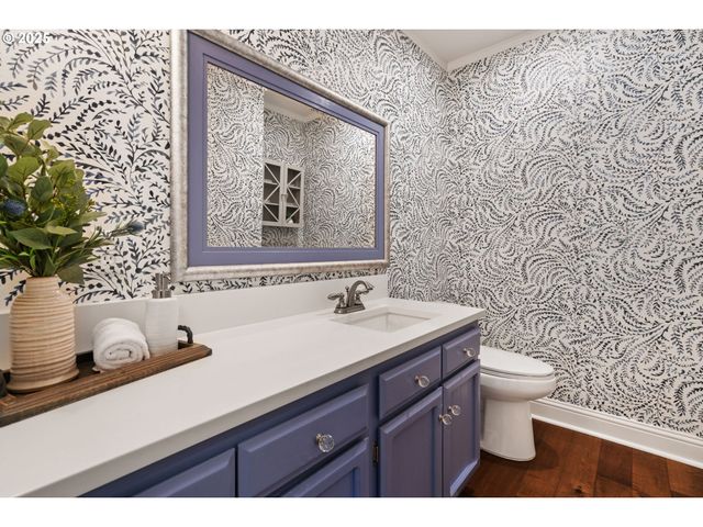 11 EL GRECO St, Lake Oswego, OR 97035