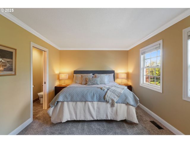 11 EL GRECO St, Lake Oswego, OR 97035