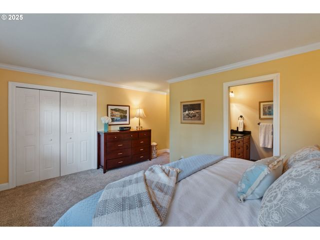 11 EL GRECO St, Lake Oswego, OR 97035