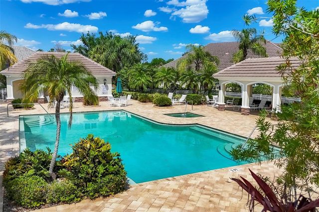 7042 VILAMOURA PLACE, Lakewood Ranch, FL 34202