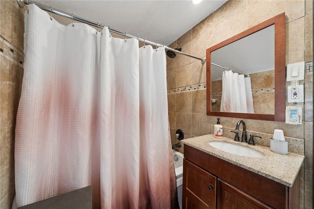 2106 Lindsay Road, Wilkinsburg, PA 15221