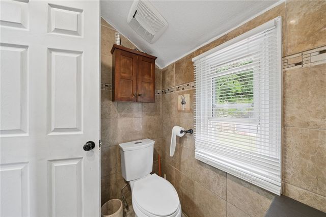 2106 Lindsay Road, Wilkinsburg, PA 15221