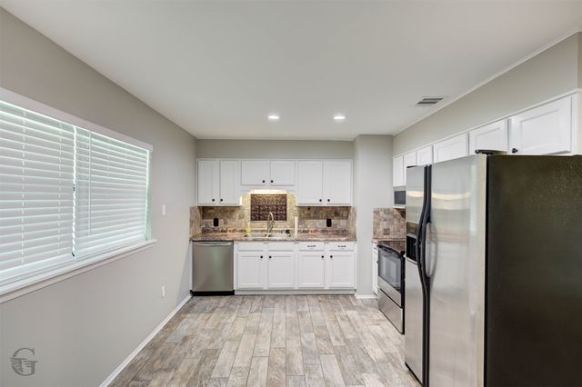 296 W. Birch, Blanchard, LA 71107