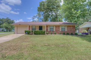 296 W. Birch, Blanchard, LA 71107
