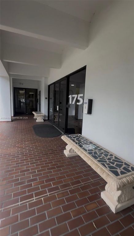 175 Fontainebleau Blvd, Miami, FL 33172