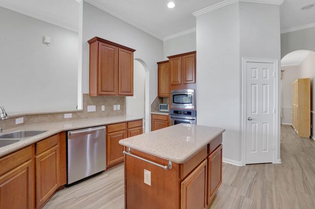20339 Bentwood Oaks Drive, Porter, TX 77365