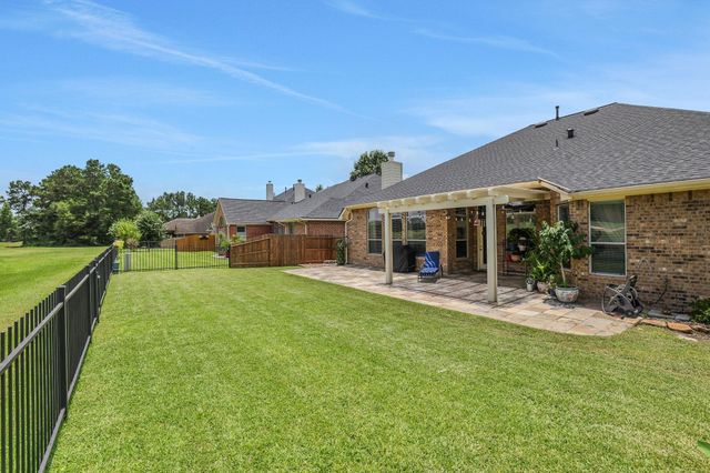 20339 Bentwood Oaks Drive, Porter, TX 77365