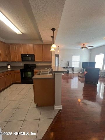 575 OAKLEAF PLANTATION Parkway 808, Orange Park, FL 32065