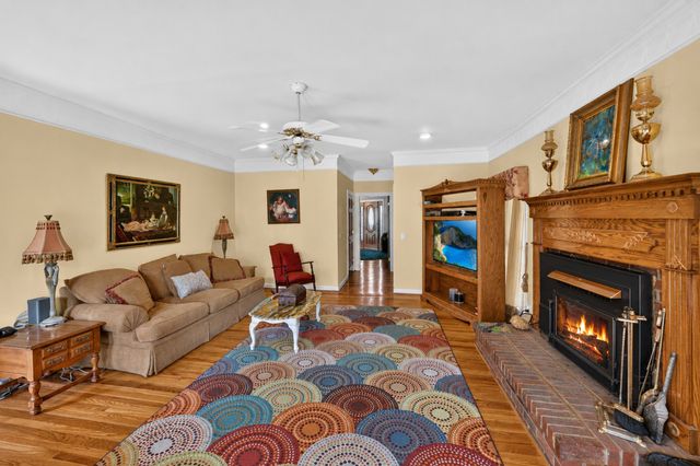 2155 Oak Knob Rd, Lafayette, TN 37083